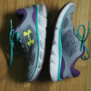 Under Armour Sneakers- 3.5Y size